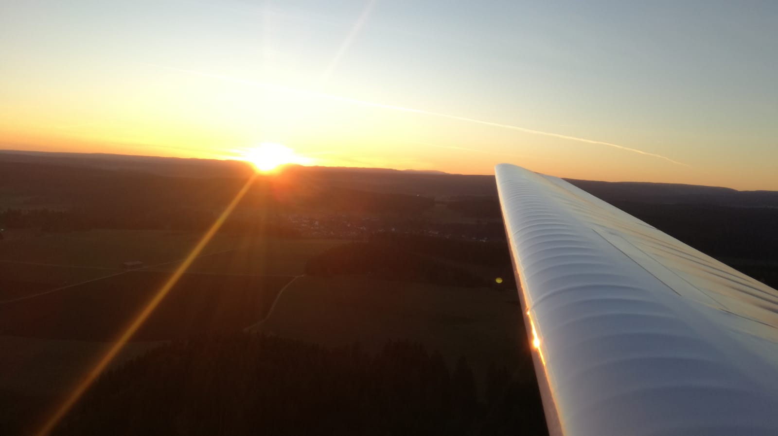 Solo der Sonne entgegen
