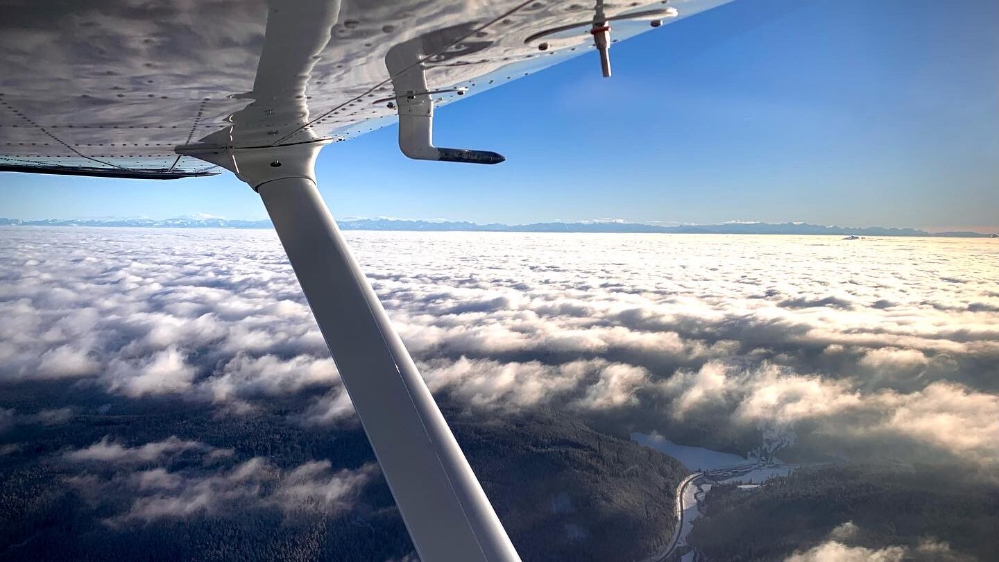Über den Wolken